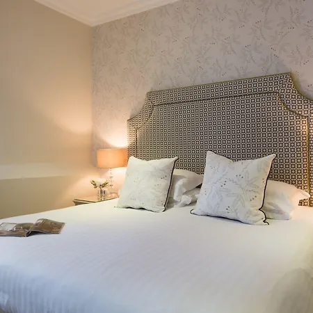 Отель St Brelade's Bay 4*