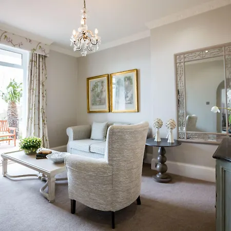 St Brelade's Bay 4* St Brelade