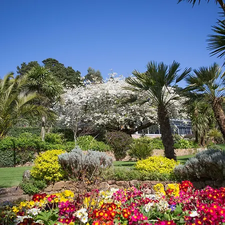 Отель St Brelade's Bay 4*