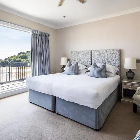 St Brelade's Bay 4* St Brelade