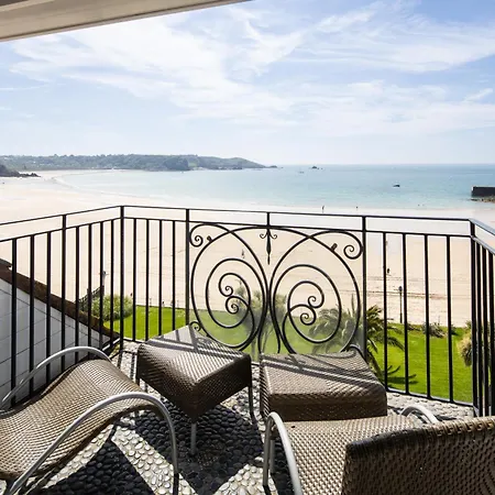 Отель St Brelade's Bay 4*