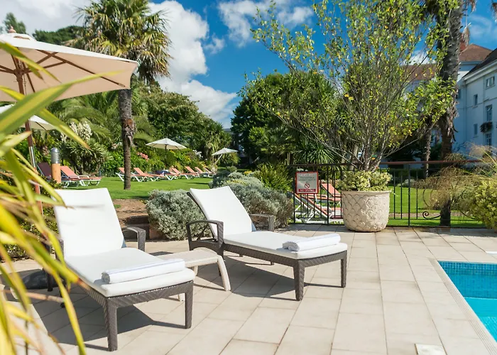 St Brelade's Bay 4* St Brelade